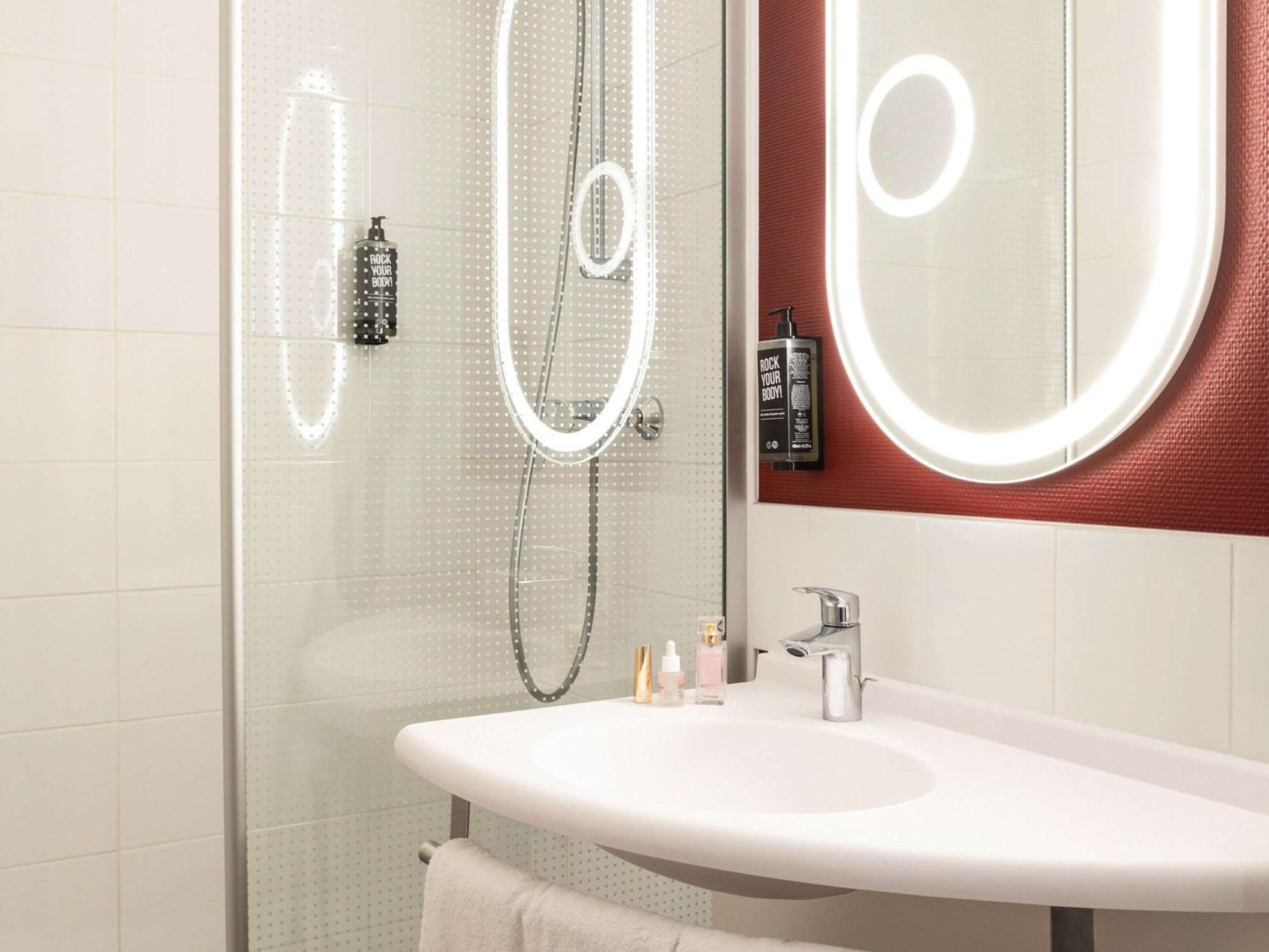 Ibis Paris Porte De Bercy