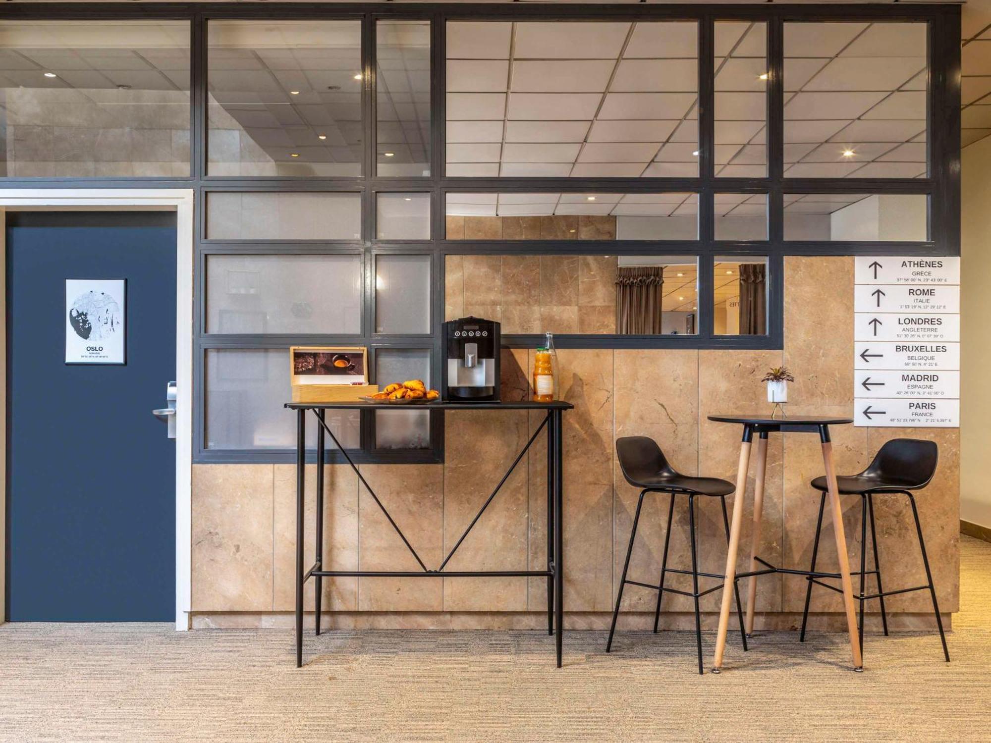 Hotel Ibis Paris Porte De Bercy