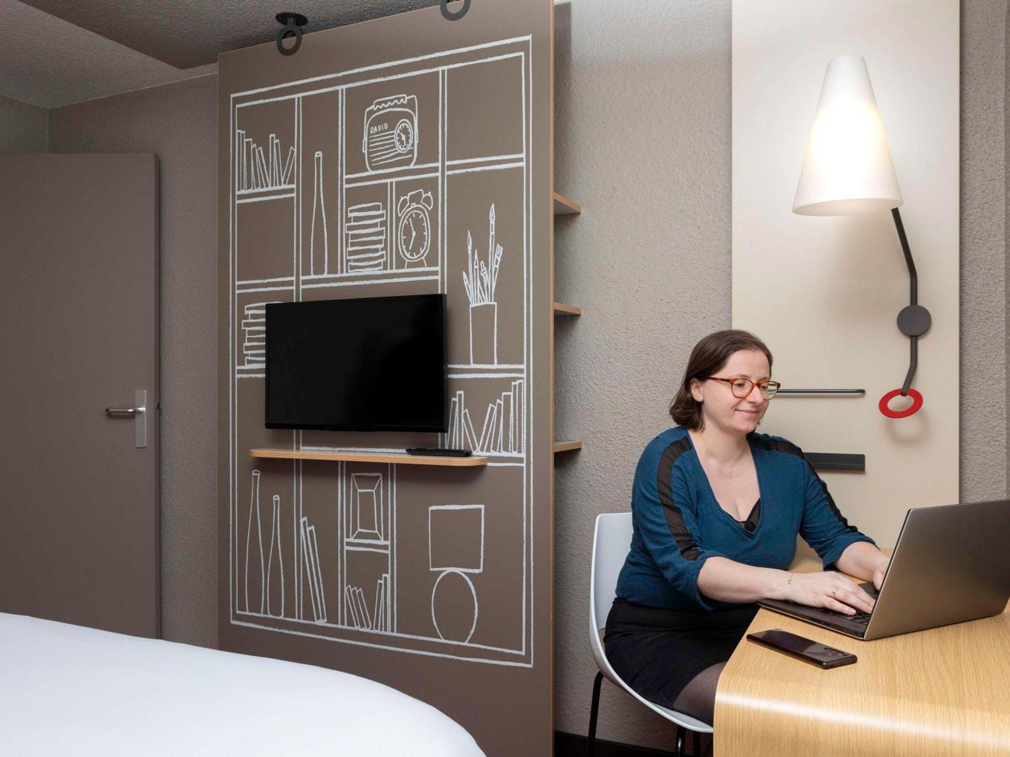 Ibis Paris Porte De Bercy Hotel Charenton-le-Pont